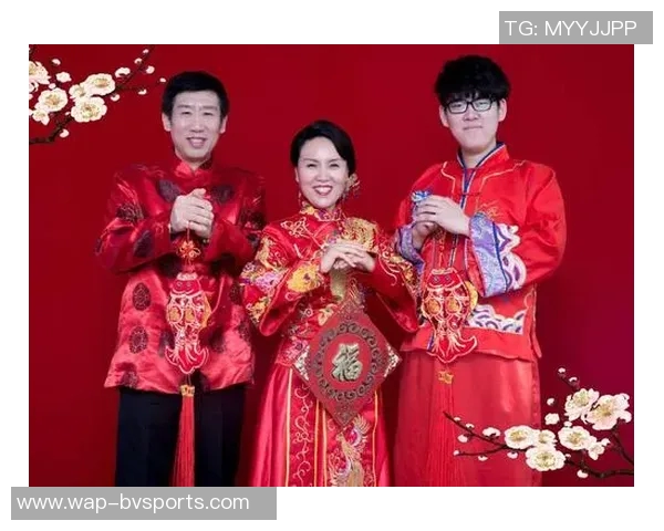 维金斯妻子分享全家圣诞合影幸福满溢温馨时刻温暖人心